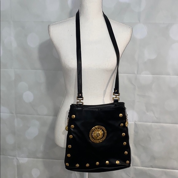 Vintage Bags | Cooper J Medallion Cross Body | Poshmark